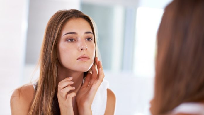 How to shrink or minimize large open pores on skin fast