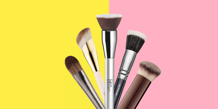 types of foundation brushes - Buffing vs kabuki vs stippling - cream, liquid, powder foundations - featured - Major Mag